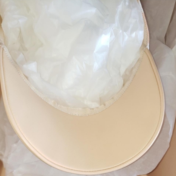 By Pool Monogram Gradient Cap Mist Gray Creme Med main image 6